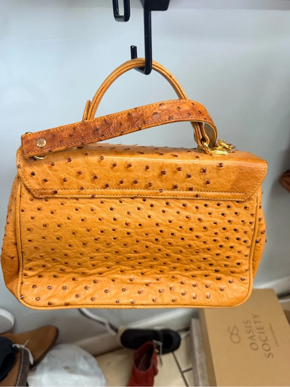 Davido Gracia elegant vintage